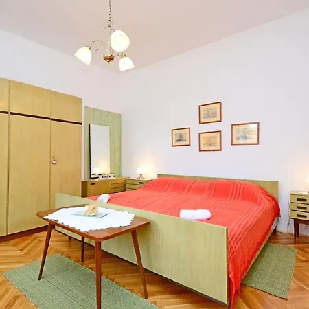 Apartment Fuer 5 Personen Ca 48 Qm In Premantura, Istrien Istrische Riviera *