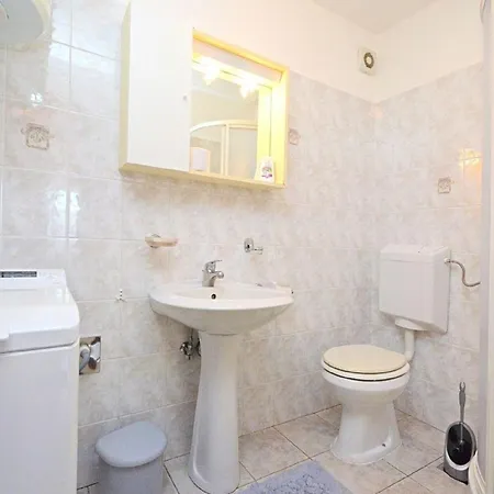 Apartment Fuer 5 Personen Ca 48 Qm In Premantura, Istrien Istrische Riviera Premantura