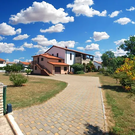 Apartment Fuer 5 Personen Ca 48 Qm In Premantura, Istrien Istrische Riviera